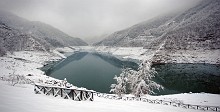 Tutto è immobile sul lago